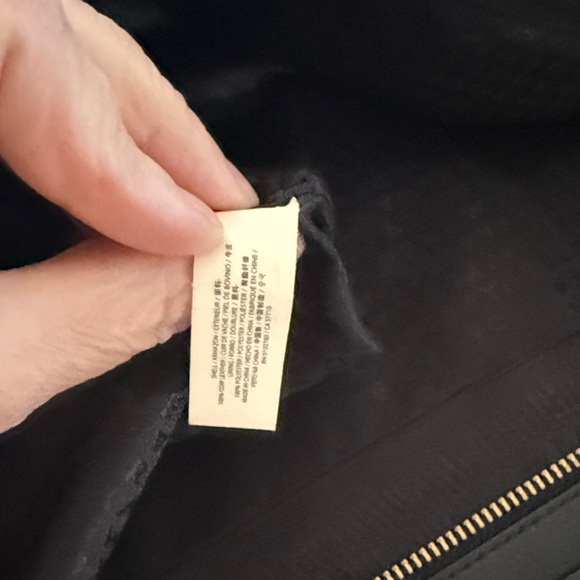 Kate Spade Large Pebbled Black Leather Tote - Picture 13 of 13